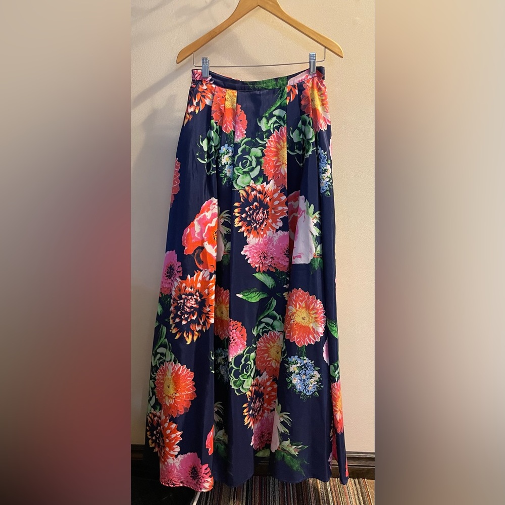 SEQUIN HEARTS Formal 2-piece Top & Skirt Set - Picture 7 of 15